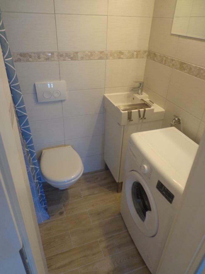 Apartment Ban 希贝尼克 外观 照片